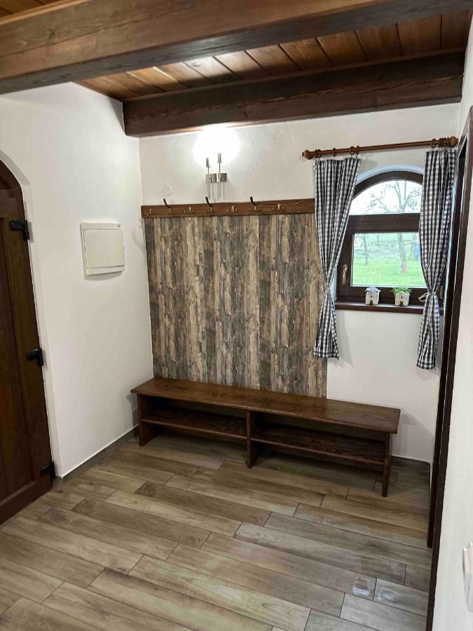 Penzion - Apartman Prestavlky Trsice Bagian luar foto