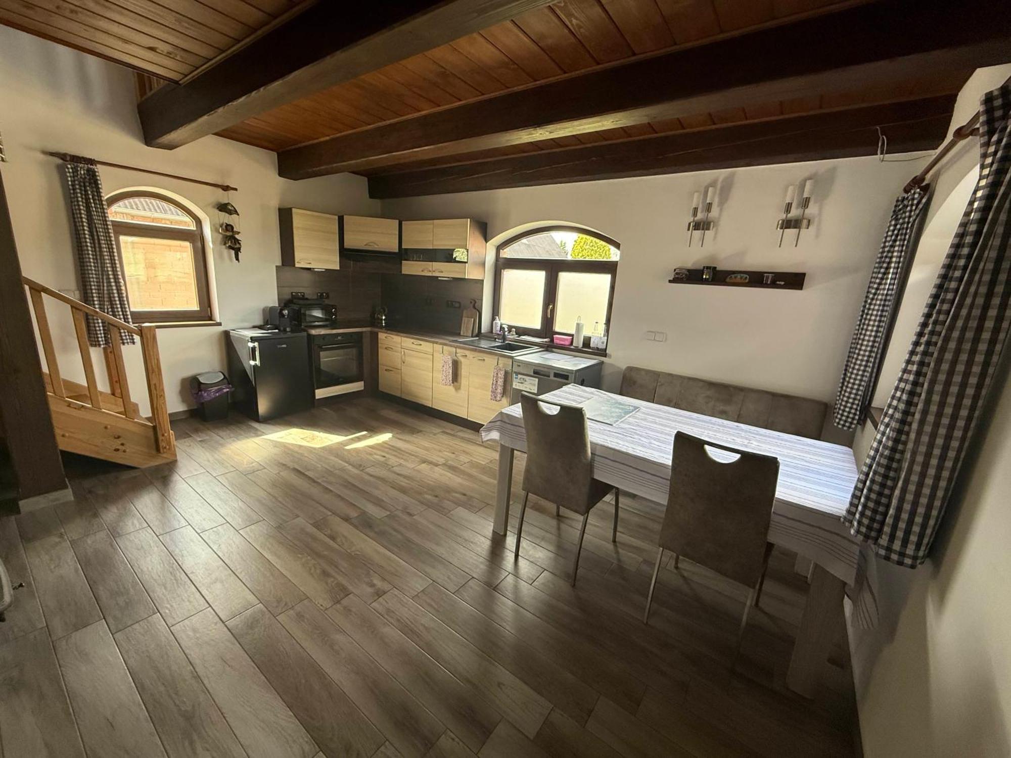 Penzion - Apartman Prestavlky Trsice Bagian luar foto